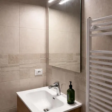 La Perla Nel Vico Apartment *